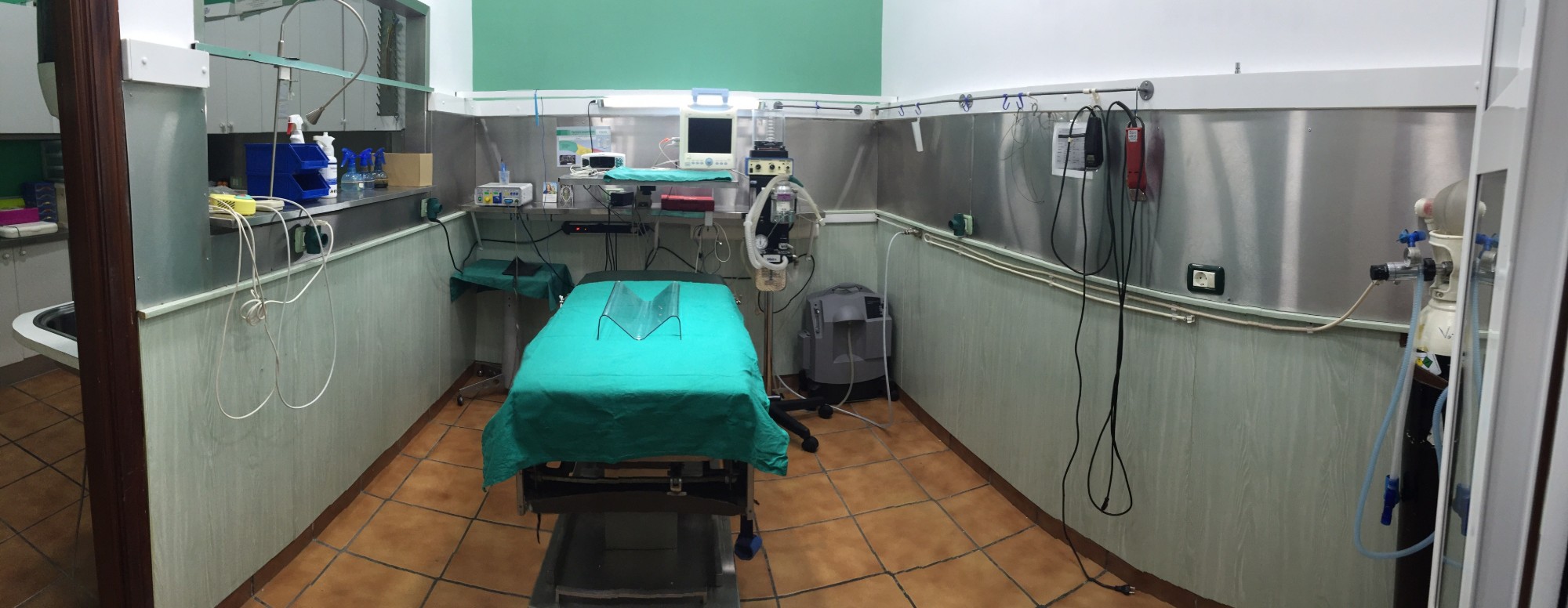 Quirófano de la clínica, donde se hacen las limpiezas dentales con sedación